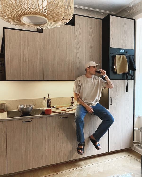 Oscar Zias kök i Oak Grey